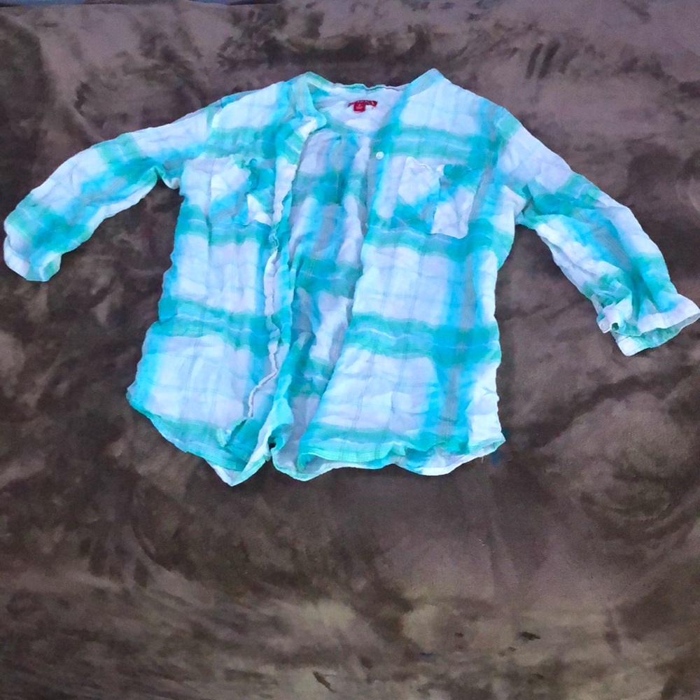I am selling cute small flannel!